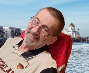 Az Élet mégis szép írója Blahó Zoltán